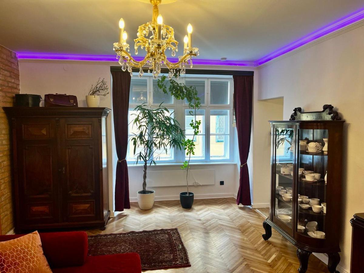 Varga Apartman Ödenburg Exterior foto