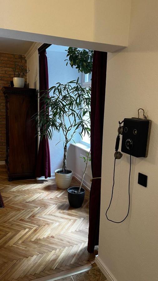 Varga Apartman Ödenburg Exterior foto